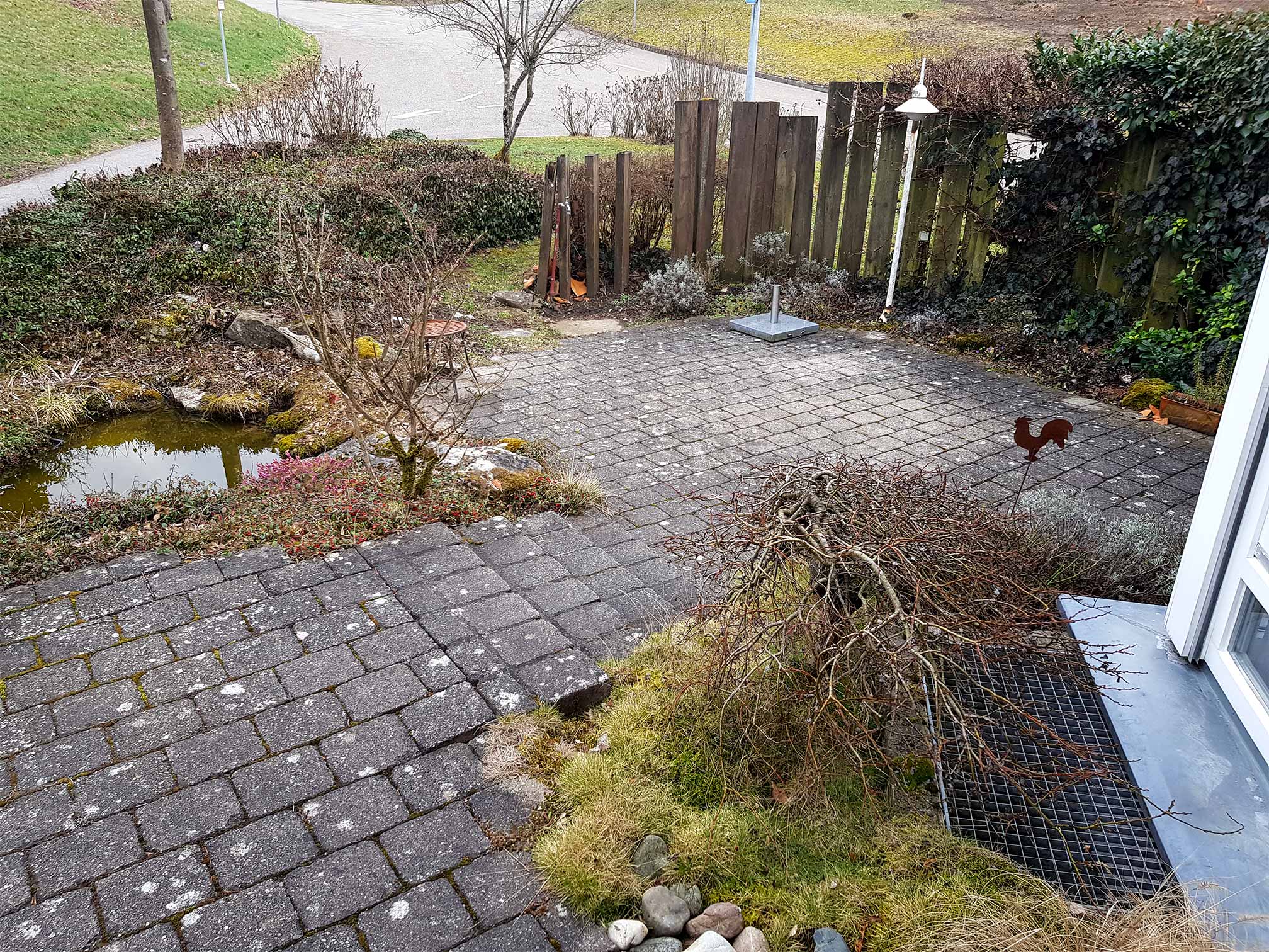 bolay-gartenbau_projekte_raffinierte-gartenanlage_vorher-innen