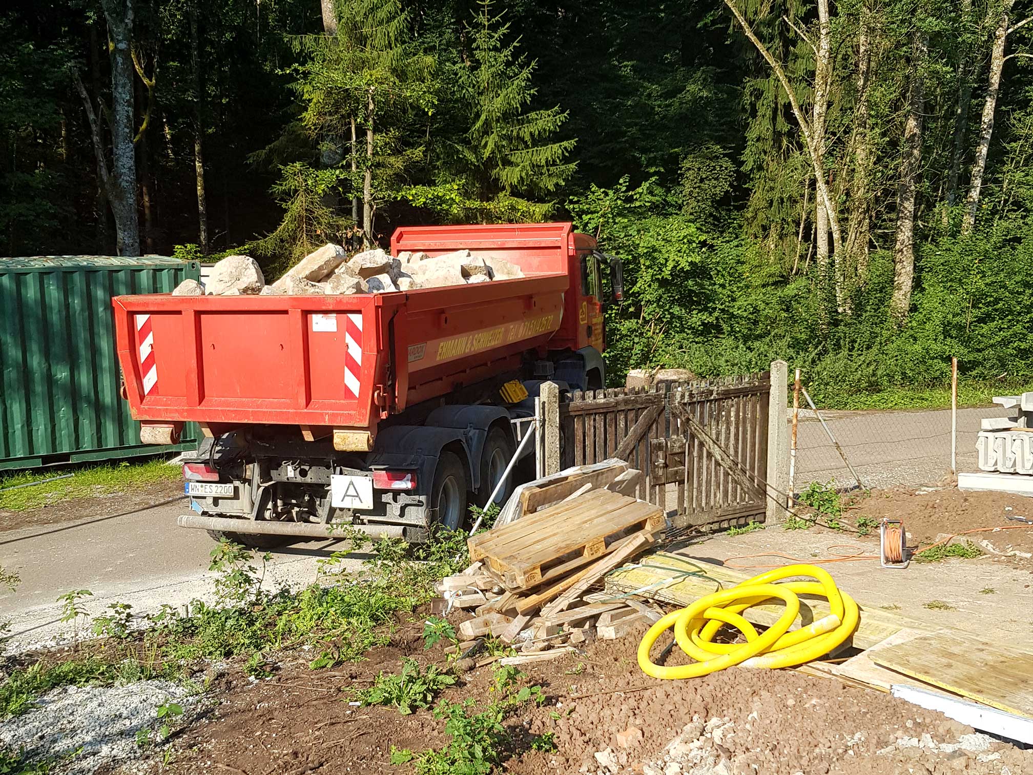 bolay-gartenbau_projekte_simi-haeusle_04_mauerbau